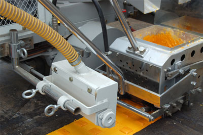 AC-SPTC thermoplastic road marking machine 02